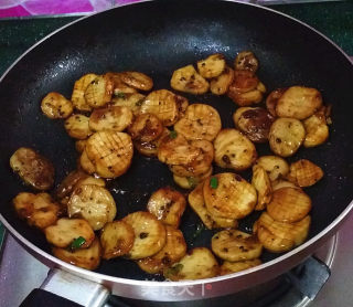 Fried Eryngii Mushrooms with Black Pepper Sauce recipe