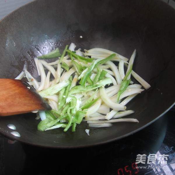 Stir-fried Tofu Shreds with Cabbage Stems recipe