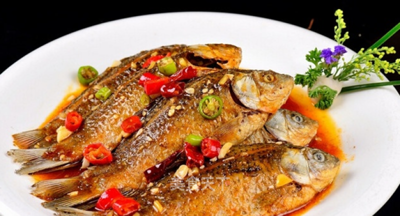 Famous Food in Beijing and Tianjin, Memories of Hometown--red Braised Crucian Carp recipe