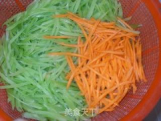 Stir-fried Lettuce and Radish with Sliced Pork recipe