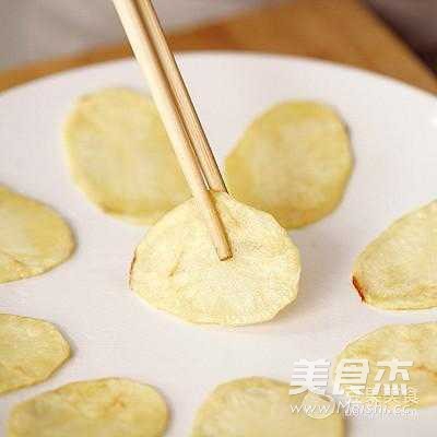 Microwave Crispy Potato Chips recipe