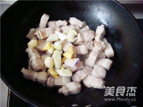 Oil-free Fermented Bean Curd Roasted Pork recipe