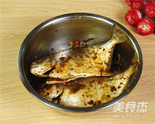 Grilled Golden Pomfret with Cumin recipe