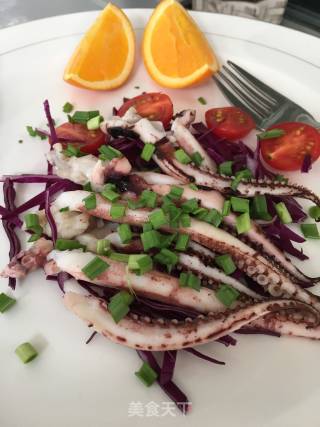 Grilled Chestnut Squash Squid Leg Salad recipe