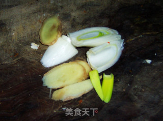 Chinese Wolfberry and Yam Ribs in Clay Pot recipe