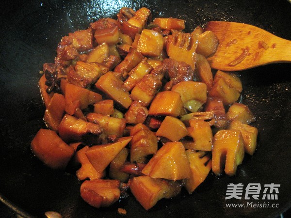 Braised Pork Belly with Spring Bamboo Shoots recipe