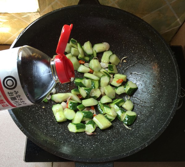 Fried Shrimp with Cucumber recipe