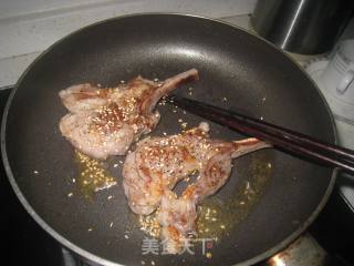 Lamb Chops with Black Pepper recipe