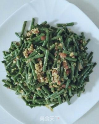 Salted Egg Yolk Sesame Sauce Mixed with Cowpea recipe