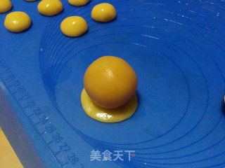 Cantonese-style Lotus Paste and Egg Yolk Mooncakes recipe