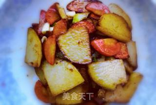 Fried Potatoes with Carrots recipe