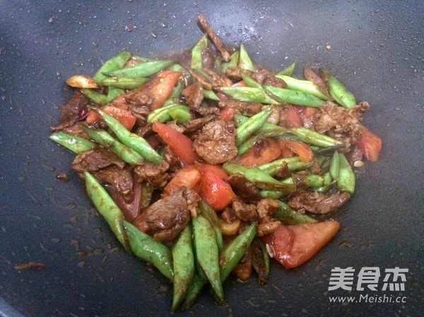 Tomato Beef Braised Noodles recipe