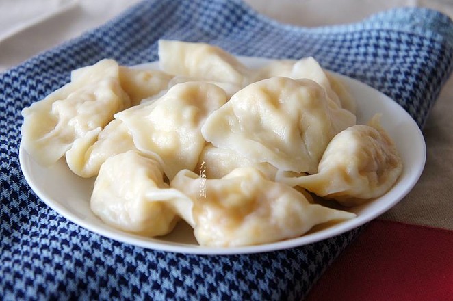 Dumplings Stuffed with Cabbage and Oyster Mushroom and Egg recipe