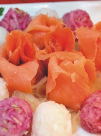 Salmon and Carrot with Jellyfish recipe