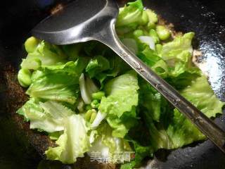 Stir-fried Rice Cake with Lettuce and Broad Beans recipe