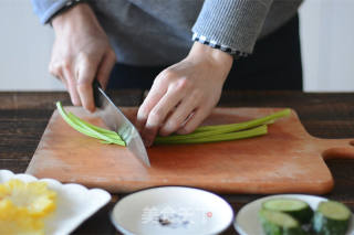 Refreshing Celery Cucumber Pineapple Juice recipe