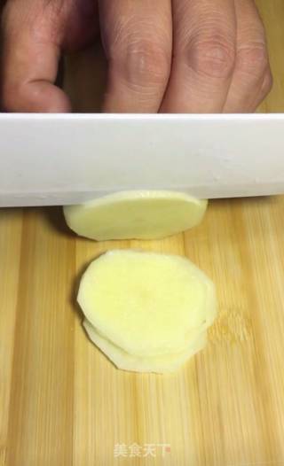 Homemade Crispy Potato Chips recipe