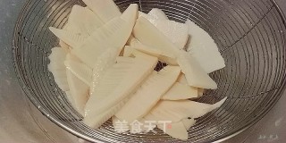 Stir-fried Winter Bamboo Shoots recipe