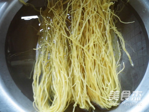 Cold Noodles with Korean Mixed Sauce recipe