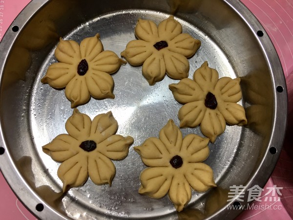 Brown Sugar Flower Buns recipe