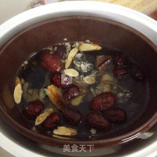 Red Dates, American Ginseng Black-bone Chicken Nourishing Stew Soup recipe