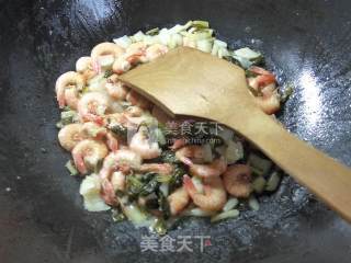 Fried Sea Prawns with Pickled Cabbage recipe