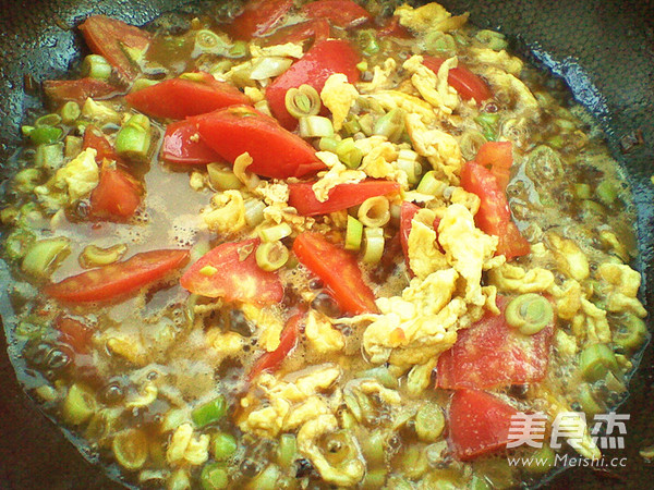 Tomato Beans and Egg Noodles recipe