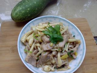 Stir-fried Pork with White Jade Mushroom recipe