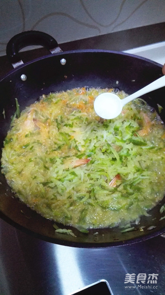 Shredded Radish Stewed Shrimp recipe