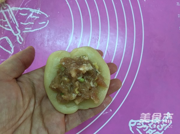 Fresh Meat and Mustard Moon Cakes recipe