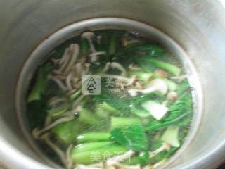 Crab Mushroom, Green Vegetable and Black Chicken Soup recipe