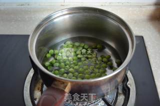 Fried Shrimp with Lotus Seeds and Peas recipe