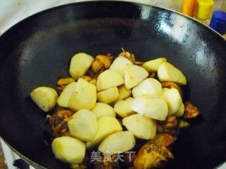 [simple Banquet Dishes in Yiru's Private Room] Roasted Chicken Nuggets with Taro recipe