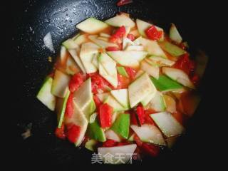 Stir-fried Summer Squash with Tomatoes recipe