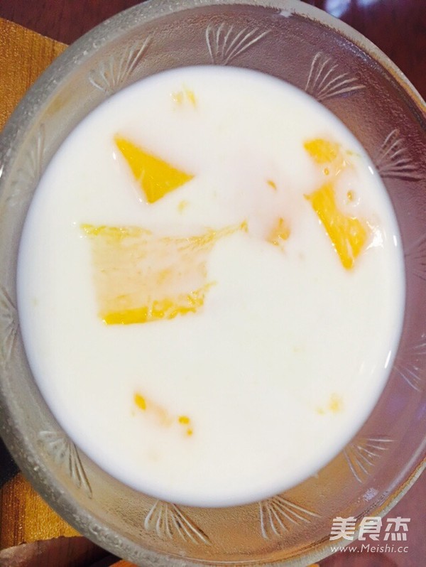 Diced Mango with Milk recipe