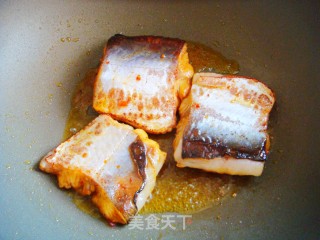 Pan-fried Pansa Fish Cubes recipe