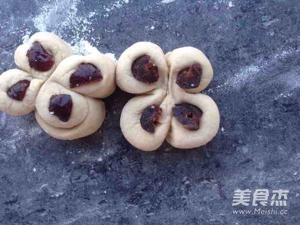 Milk-flavored Jujube-flavored Buns recipe