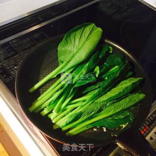 Oil-drenched Small Pine Cabbage recipe