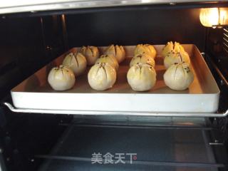 #the 4th Baking Contest and is Love to Eat Festival# Bean Paste and Lotus Flower Crisps recipe