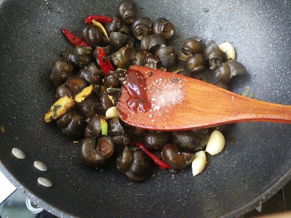 Home-style Fried Snails recipe