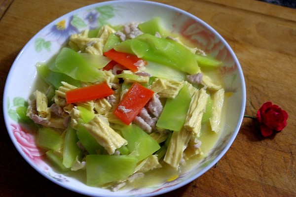 Fried Lettuce with Yuba recipe