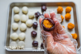 Meringue Moon Cakes recipe