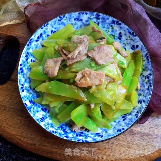 Sliced Pork with Green Bamboo Shoots recipe