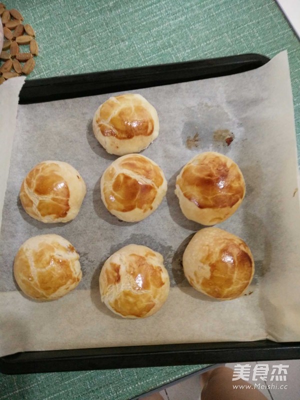 Homemade Fresh Meat Moon Cakes recipe