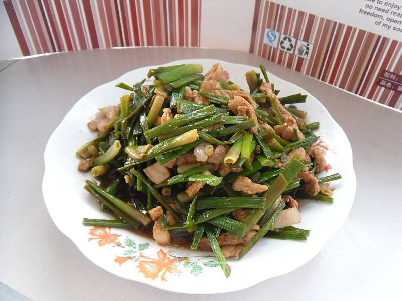 Shredded Pork and Green Garlic Seedlings recipe