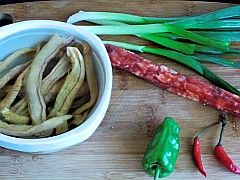 Stir-fried Sausage with Dried Radish recipe