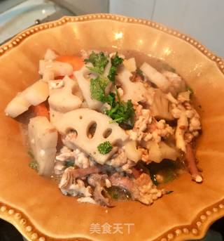 Bone Marrow Stewed Lotus Root recipe