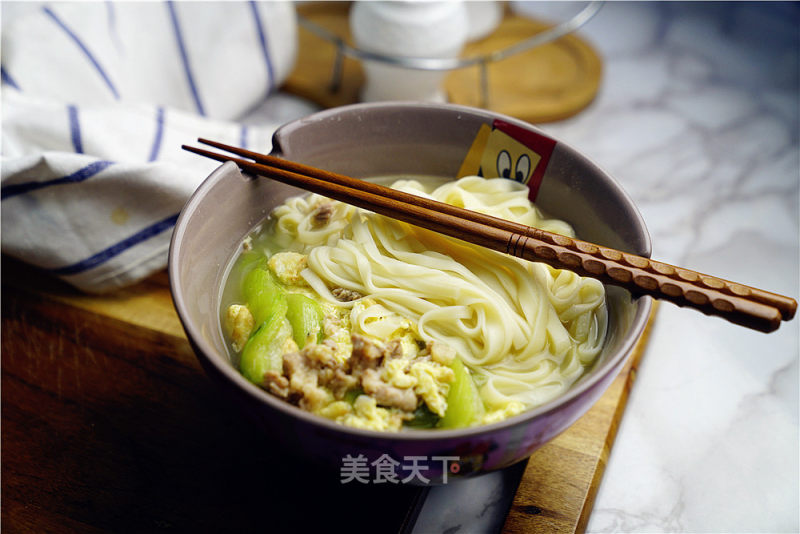 Minced Pork Noodles in Fresh Soup recipe