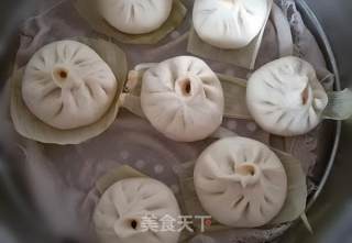 Sauce-flavored Eggplant Meat Buns recipe