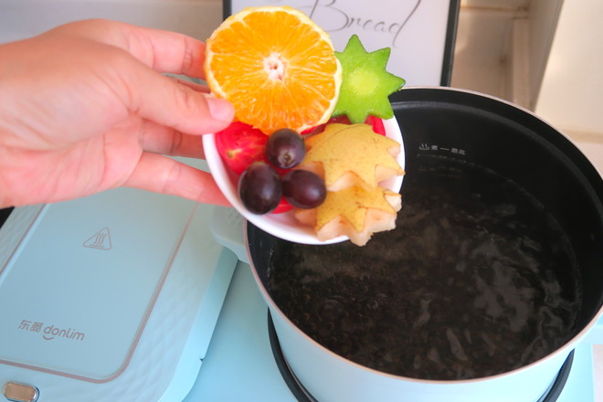 Delicious Summer Fruit Tea recipe